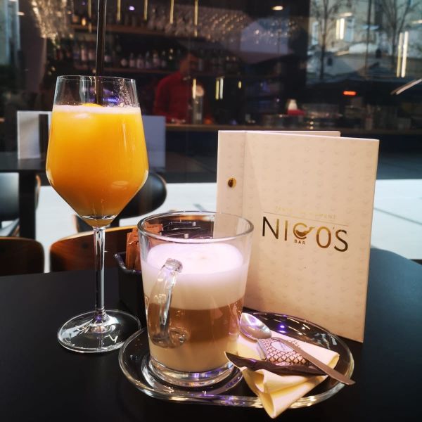 Nico’s Bar